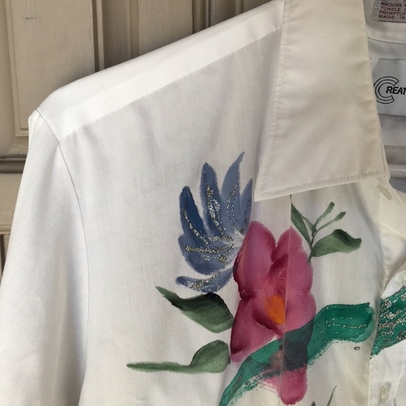 Creative art ware button down shirt. Long sleeves collar, cuffs. SzL floral - Picture 3 of 8
